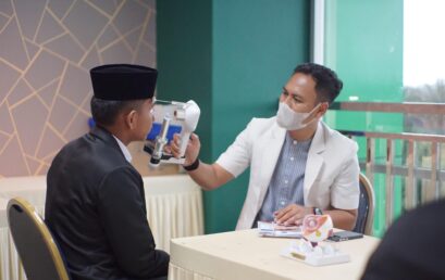 RS Mata SMEC Pekanbaru Penyuluhan, Konsultasi dan Pemeriksaan Mata di Ponpes Dar El Hikmah