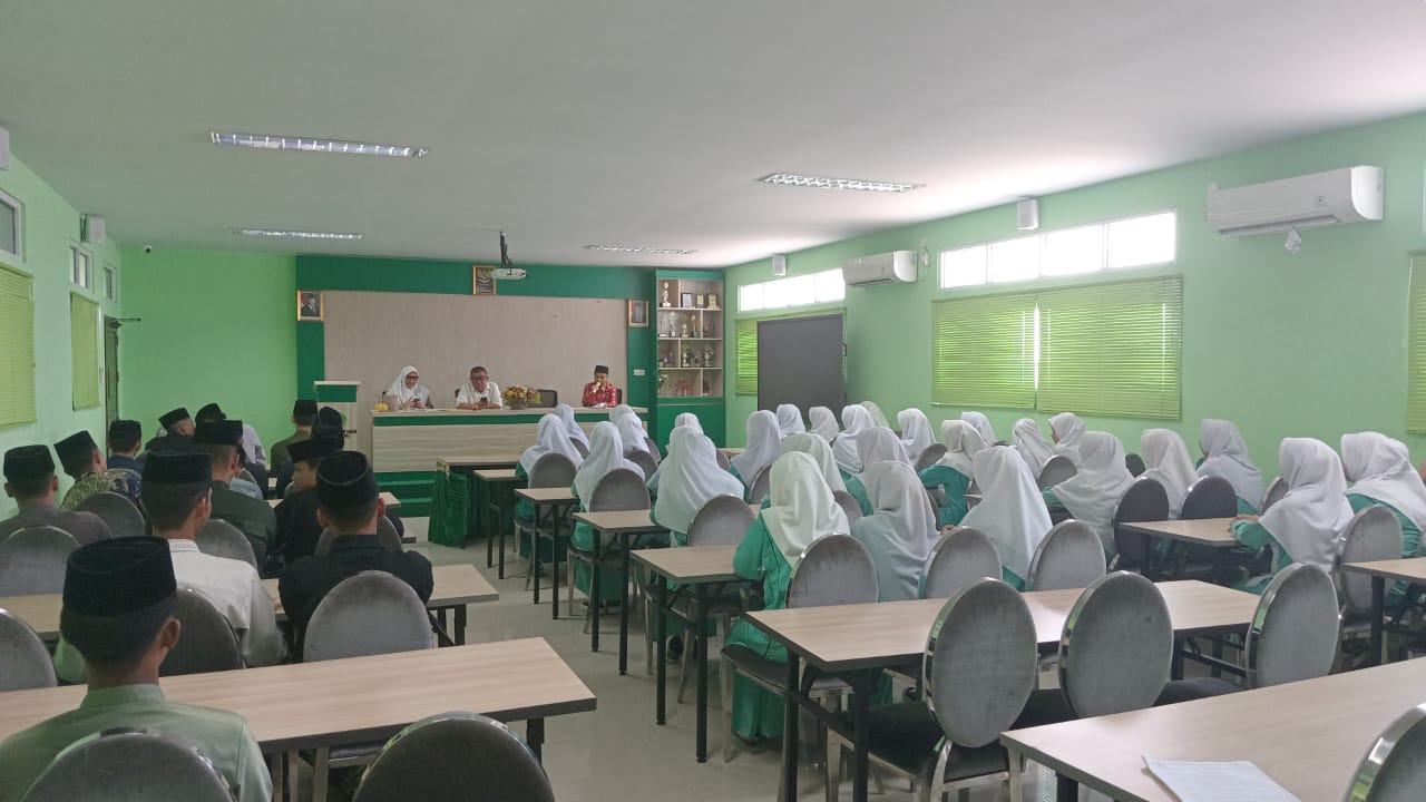 Kegiatan Persiapan Peserta MTQ Tingkat Kota Pekanbaru dengan 52 Peserta Santri Dar El Hikmah Kegiatan Persiapan Peserta MTQ Tingkat Kota Pekanbaru dengan 52 Peserta Santri Dar El Hikmah