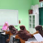 Pelaksanaan Asesmen Sumatif Akhir Tahun Kelas 7-8 MTs Darul Hikmah, Bentuk Evaluasi Akhir Pencapaian Kompetensi Santri Selama 1 Tahun