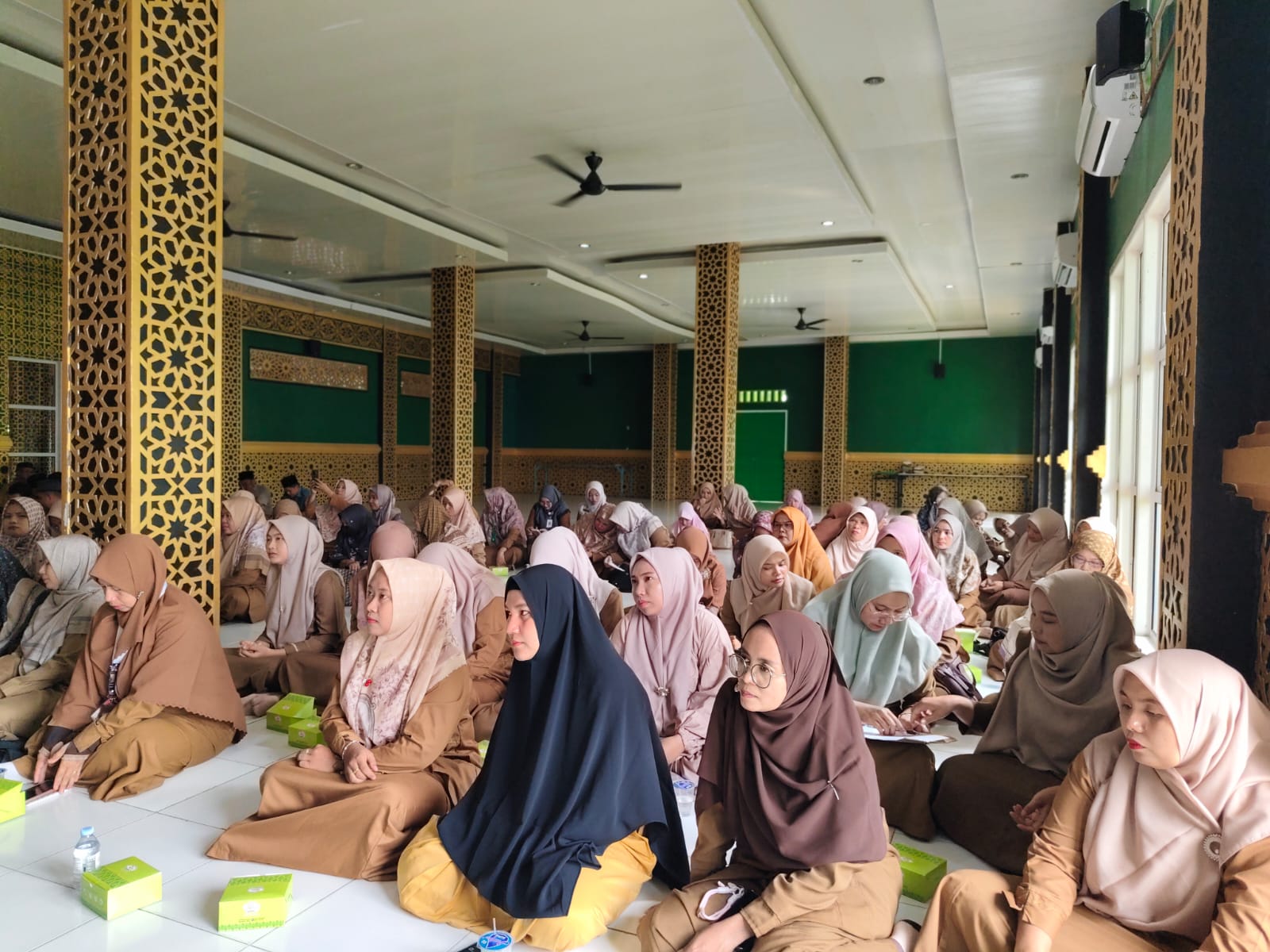 Hal-Hal yang Perlu Dipersiapkan Sebelum Masuk Pesantren diawal Tahun Ajaran Hal-Hal yang Perlu Dipersiapkan Sebelum Masuk Pesantren diawal Tahun Ajaran