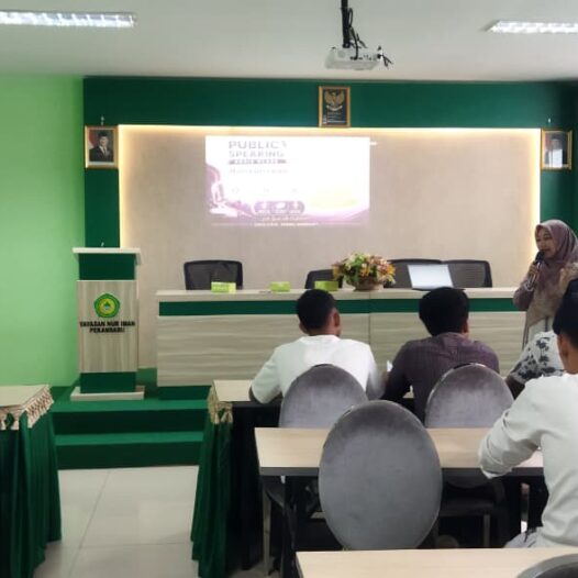 Pentingnya Public Speaking bagi Santri Pondok Pesantren