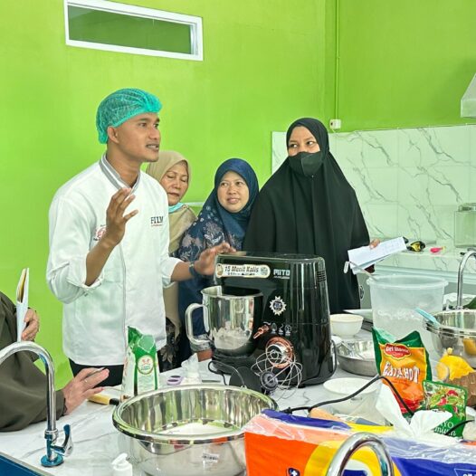 Kegiatan Kejuruan Tata Boga oleh Guru di Labor Bid. Tata Boga PPDH